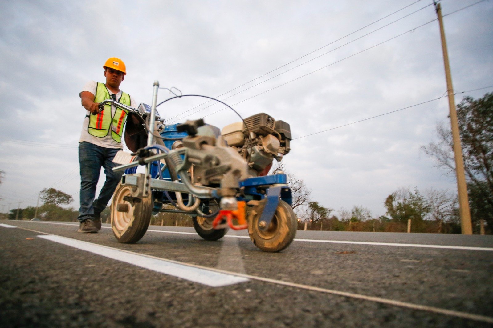 Aplicación de Pintura Tráfico con Pintarrayas